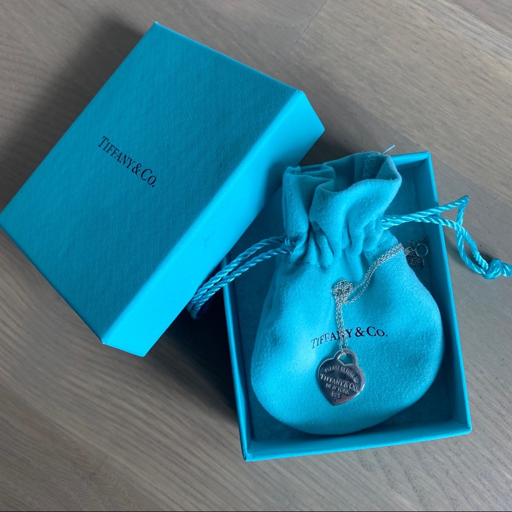 Tiffany & Co. heart Pendant Necklace
